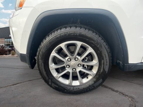 Used 2015 Jeep Grand Cherokee Limited w/ Trailer Tow Group IV image 14