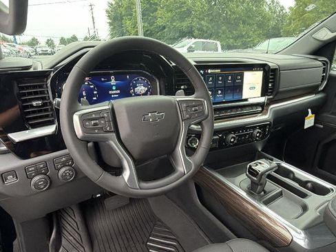 New 2026 Chevrolet Silverado 1500 RST AWD/4WD image 3