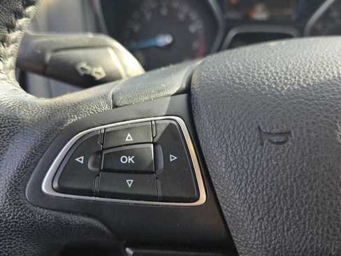 Used 2016 Ford Focus SE w/ Equipment Group 201A FWD image 20