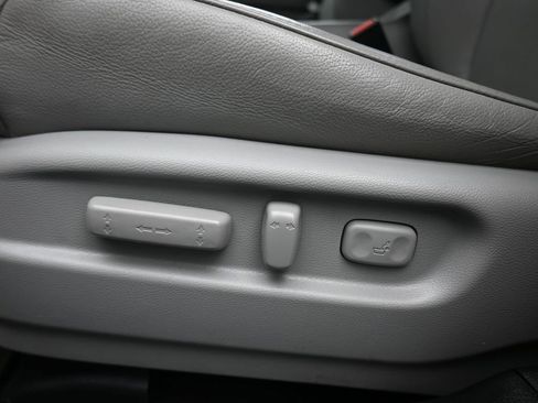 Used 2016 Honda Pilot Elite image 13