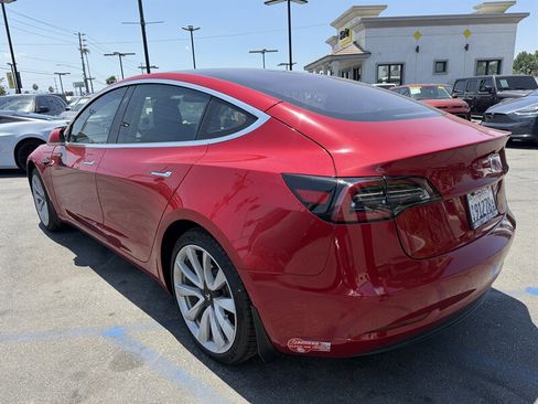 Used 2018 Tesla Model 3 Long Range RWD image 5