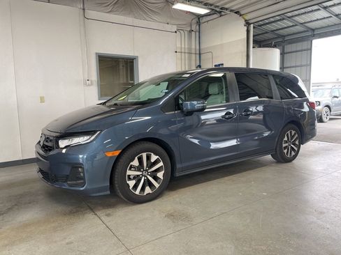 Used 2025 Honda Odyssey EX-L image 1