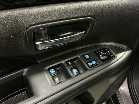 Used 2018 Mitsubishi Outlander GT AWD/4WD image 23