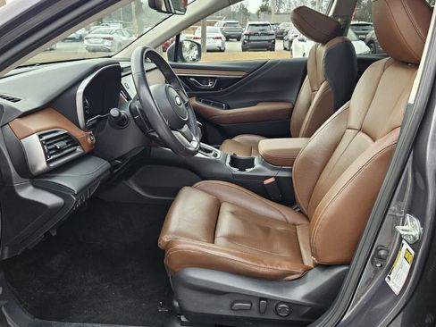 Used 2022 Subaru Outback Touring XT image 3