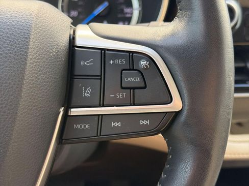 Used 2022 Toyota Highlander Platinum image 28