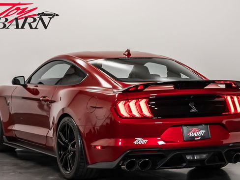 Used 2021 Ford Mustang Shelby GT500 w/ Technology Package image 3