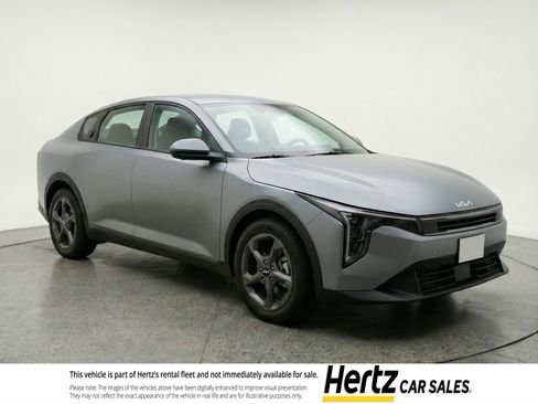 Used 2025 Kia K4 FWD image 1