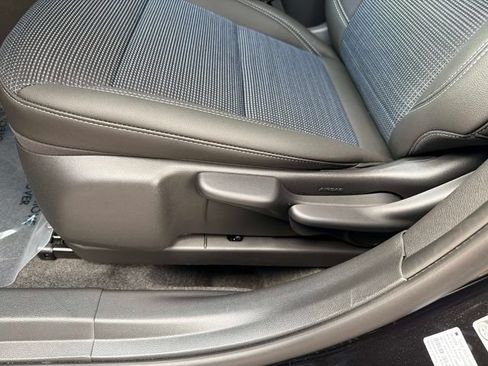 Used 2026 Buick Envista Preferred w/ Advanced Safety Package FWD image 19