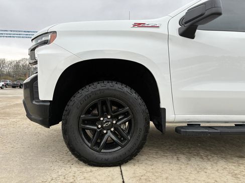Used 2022 Chevrolet Silverado 1500 LT Trail Boss w/ Convenience Package II image 7