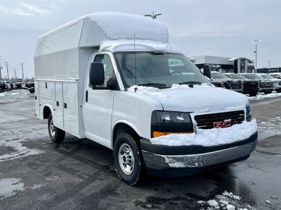 New 2025 GMC Savana 3500 w/ Power Convenience Package