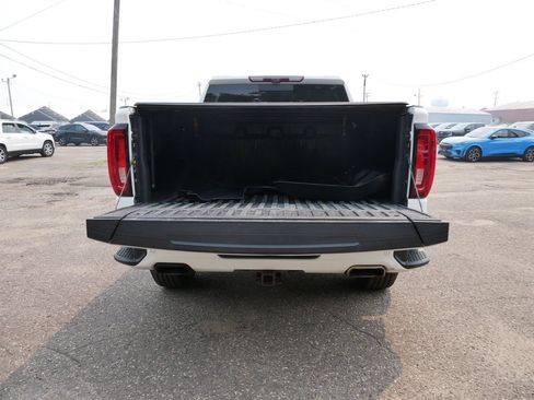 Used 2020 GMC Sierra 1500 AT4 w/ Off-Road Performance Package AWD/4WD image 12