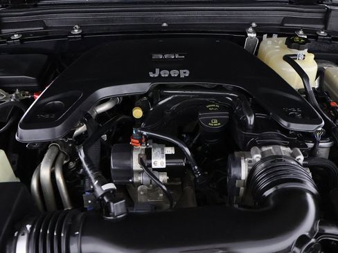 Used 2021 Jeep Wrangler Unlimited Rubicon image 18