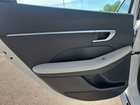Certified 2025 Hyundai Sonata SEL AWD/4WD image 27