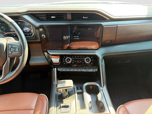 Used 2025 GMC Sierra 1500 Denali Ultimate image 18