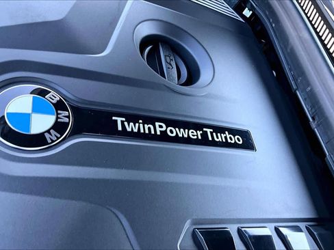 Used 2019 BMW 530i xDrive w/ Convenience Package AWD/4WD image 32