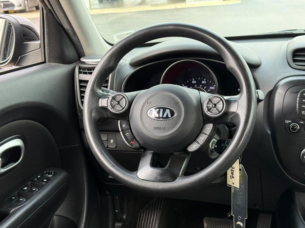 Used 2016 Kia Soul FWD image 15