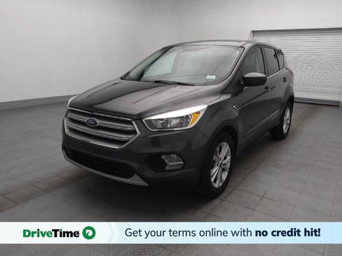 Used 2019 Ford Escape SE FWD image 1