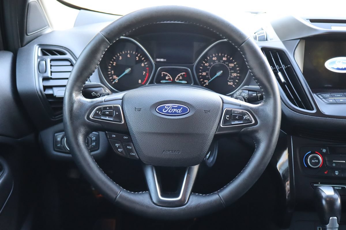 Used 2017 Ford Escape SE w/ Equipment Group 201A AWD/4WD image 18