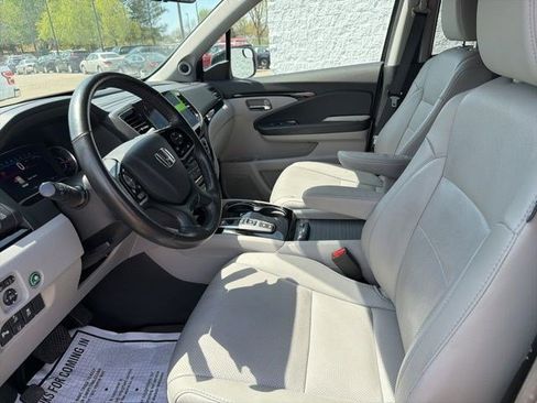 Used 2019 Honda Pilot Elite image 12