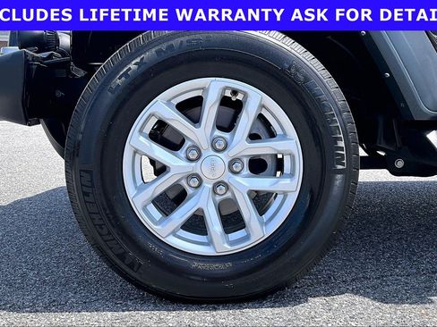 Used 2023 Jeep Wrangler Sport AWD/4WD image 8