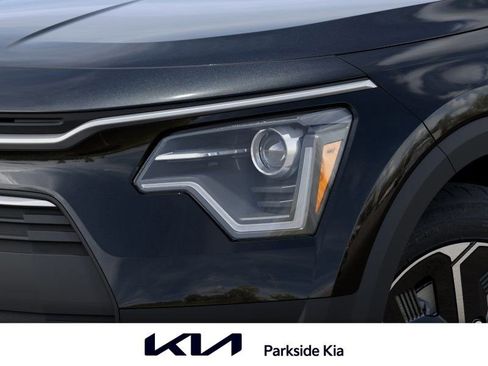 New 2026 Kia Niro LX FWD image 10