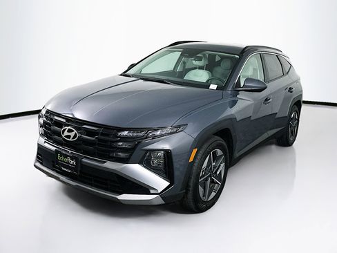 Used 2025 Hyundai Tucson SEL image 3