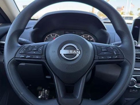 Certified 2025 Nissan Altima 2.5 S FWD image 21