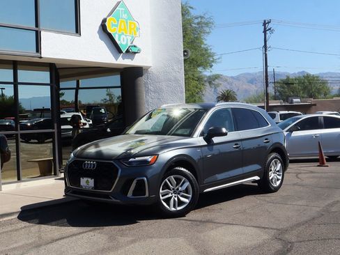 Used 2022 Audi Q5 2.0T Premium image 2