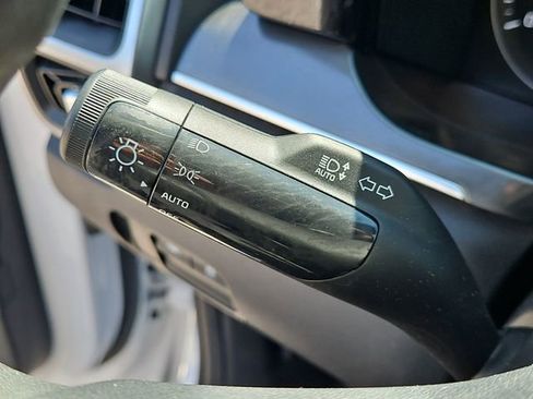 Certified 2022 Kia Sorento LX FWD image 22