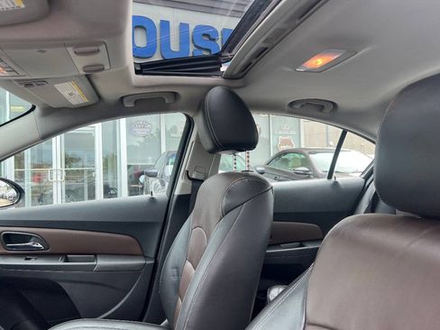 Used 2015 Chevrolet Cruze LTZ w/ Sun, Sound and Sport Package FWD image 16