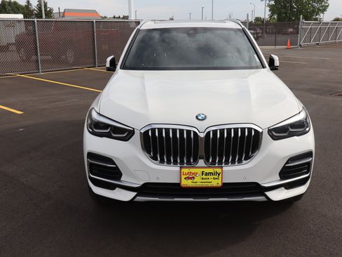 Used 2023 BMW X5 xDrive40i w/ Premium Package AWD/4WD image 2