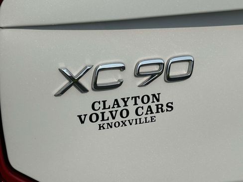 Certified 2023 Volvo XC90 T8 Plus w/ Protection Package Premier AWD/4WD image 12