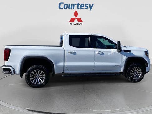 Used 2020 GMC Sierra 1500 AT4 w/ AT4 Premium Package AWD/4WD image 9