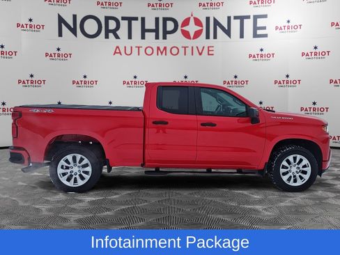 Used 2019 Chevrolet Silverado 1500 Custom w/ Custom Value Package image 12