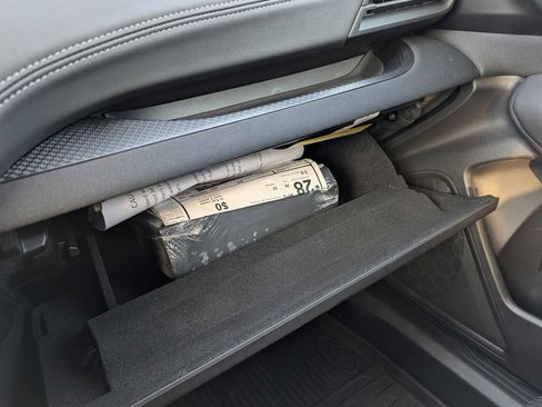 Used 2025 Subaru Outback Premium image 32