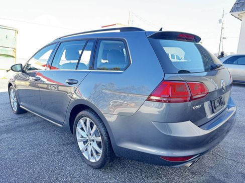Used 2015 Volkswagen Golf SE image 9