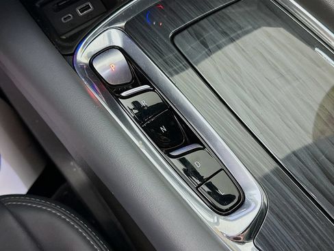 Used 2023 Buick Enclave Premium w/ Experience Buick Package FWD image 23