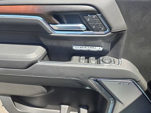New 2026 GMC Sierra 1500 Denali w/ Technology Package AWD/4WD image 11