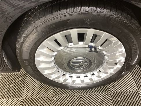 Used 2016 Volkswagen Beetle 1.8T SE image 7