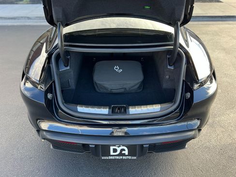 Used 2021 Porsche Taycan Turbo S image 32