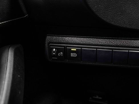 Used 2019 Toyota Corolla SE FWD image 32