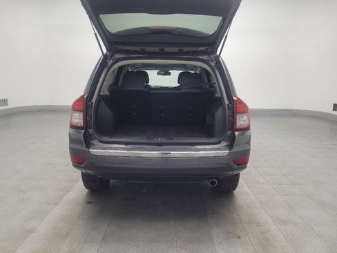 Used 2017 Jeep Compass High Altitude FWD image 29