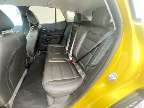 Used 2025 Chevrolet Trax ACTIV w/ Driver Confidence Package FWD image 24