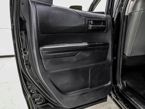 Used 2015 Toyota Tundra SR image 42