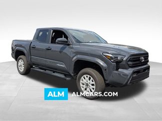Used 2025 Toyota Tacoma SR5 AWD/4WD video 1