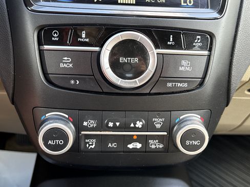 Used 2017 Acura RDX AWD w/ Advance Package image 28