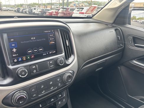 Used 2022 GMC Canyon Elevation w/ Elevation Premium Package AWD/4WD image 22