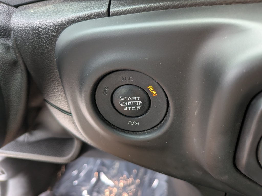 Used 2020 Jeep Gladiator Sport w/ Quick Order Package 24S AWD/4WD image 27