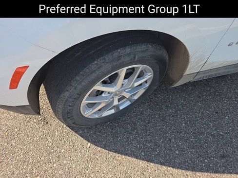Used 2022 Chevrolet Equinox LT FWD image 8