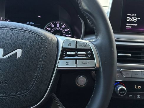 Used 2022 Kia Telluride S FWD image 28